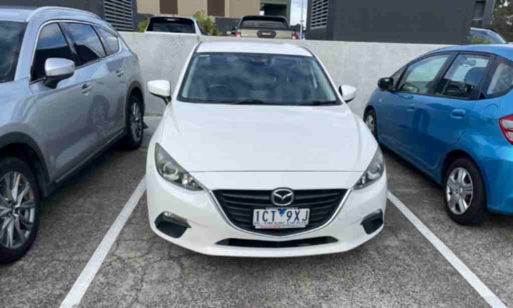 墨尔本 二手车 两箱轿车 Mazda 3 Touring 2014年 20L AMT