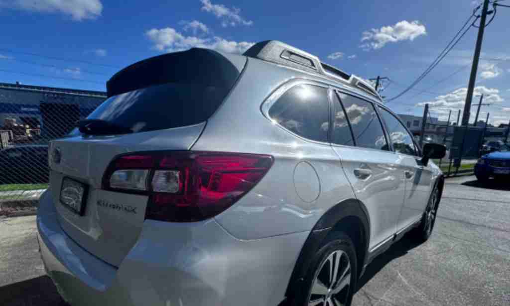 墨尔本 二手车 两箱轿车 Subaru  Outback 25L 自动  2019年