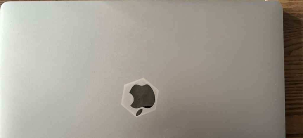 墨尔本 交易 数码电子 MacBook pro i9 2.9GHz 6-core 32GB DDR4 GPU