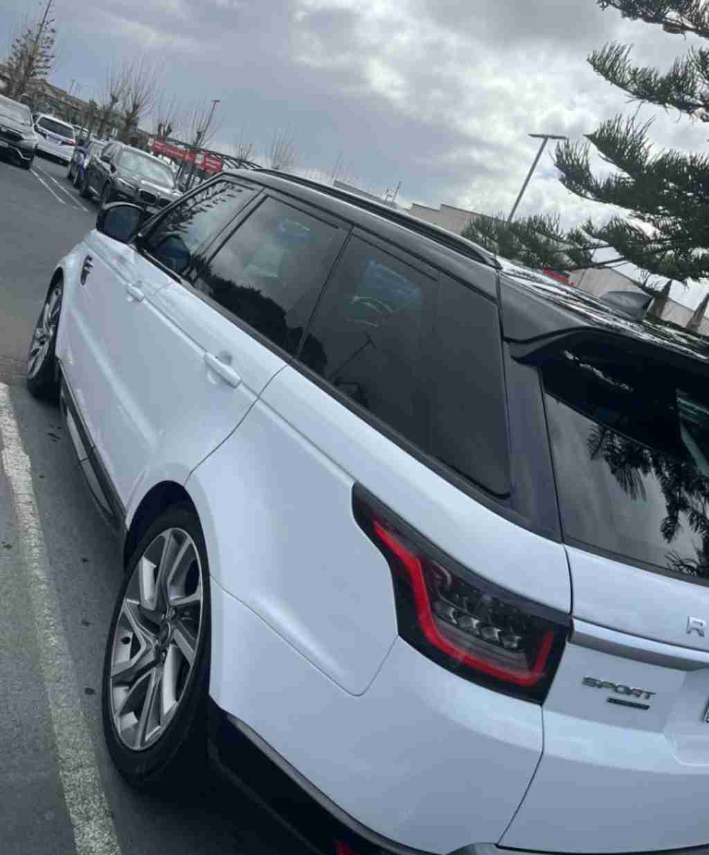 墨尔本 二手车 越野车 2018 路虎 LAND ROVER RANGE ROVER SPORT SDV6 HSE 3.0D/4WD / White / Suv(large)